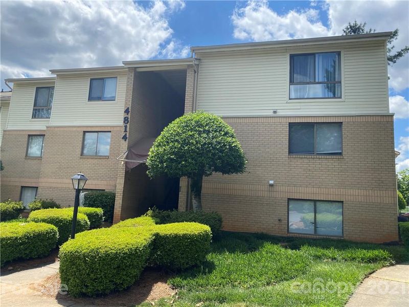 4814 Spring Lake Dr #E, Charlotte, NC 28213