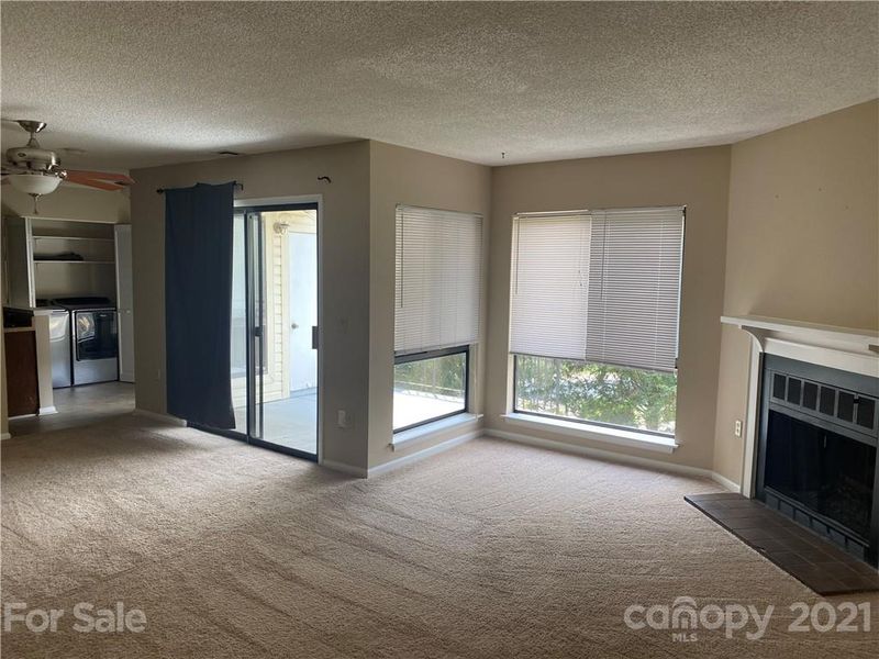 4814 Spring Lake Dr #E, Charlotte, NC 28213
