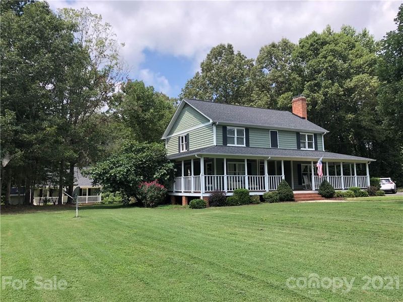 116 Cari Ln, Matthews, NC 28104