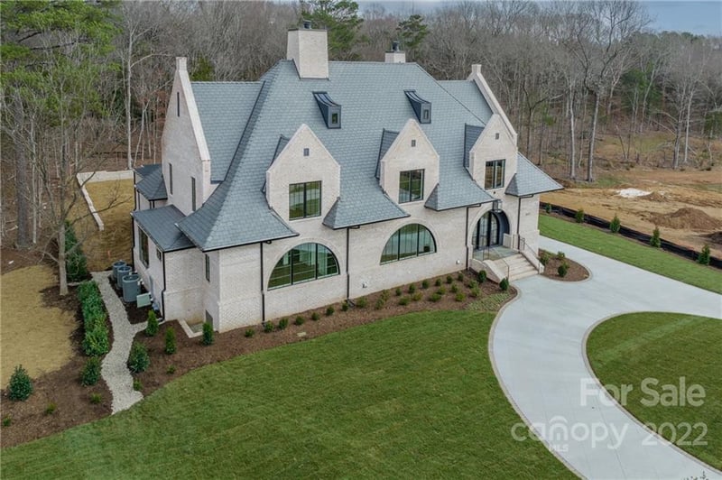 8011 Litaker Manor Ct, Charlotte, NC 28270