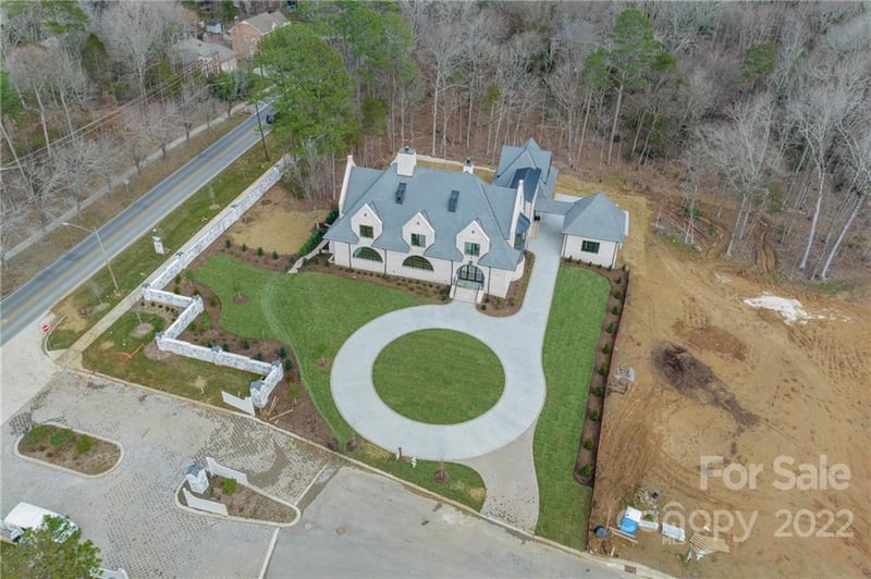 8011 Litaker Manor Ct, Charlotte, NC 28270