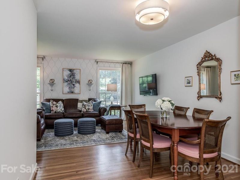 3728 Sulkirk Rd, Charlotte, NC 28210