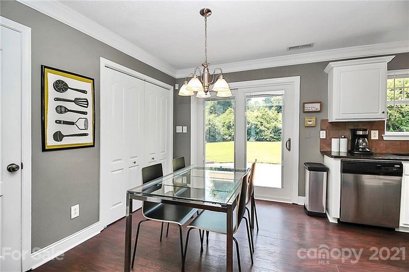 250 Amir Cir, Matthews, NC 28105