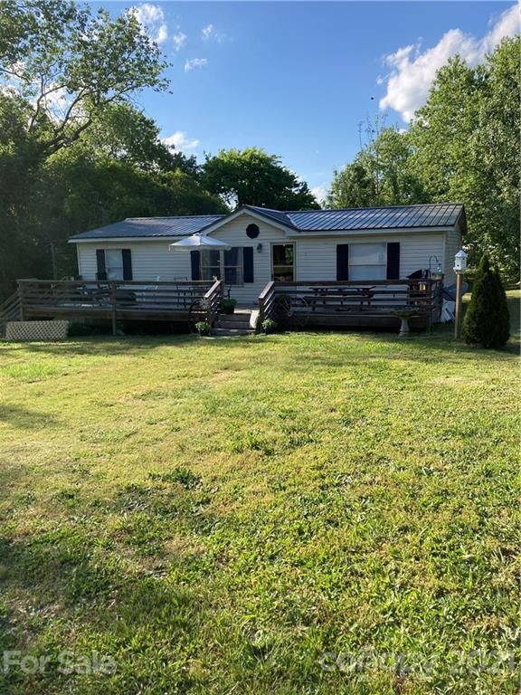 1872 Flat Rock Rd, York, SC 29745