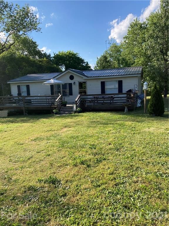 1872 Flat Rock Rd, York, SC 29745