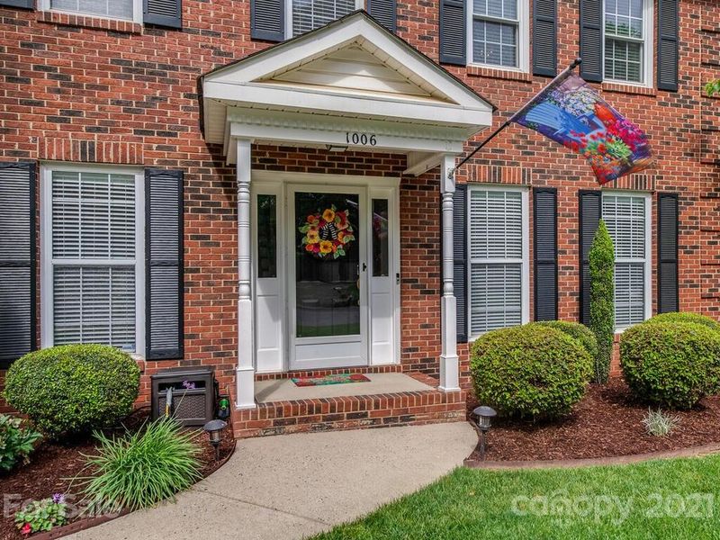 1006 Weeping Willow Ln, Matthews, NC 28105