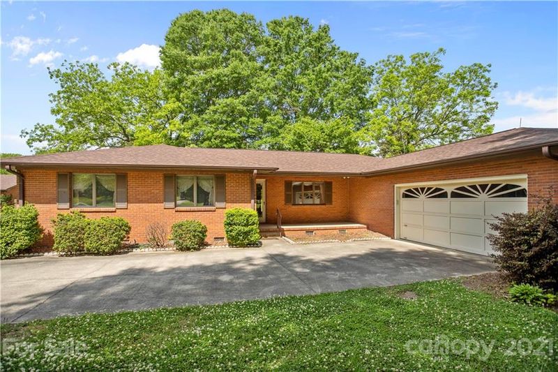 315 Enochville Ave, Kannapolis, NC 28081
