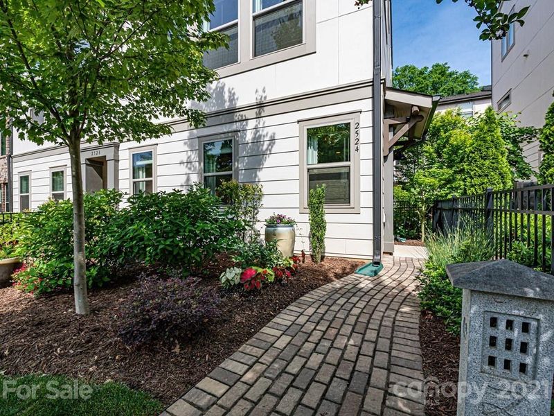 2524 Marshall Pl, Charlotte, NC 28203