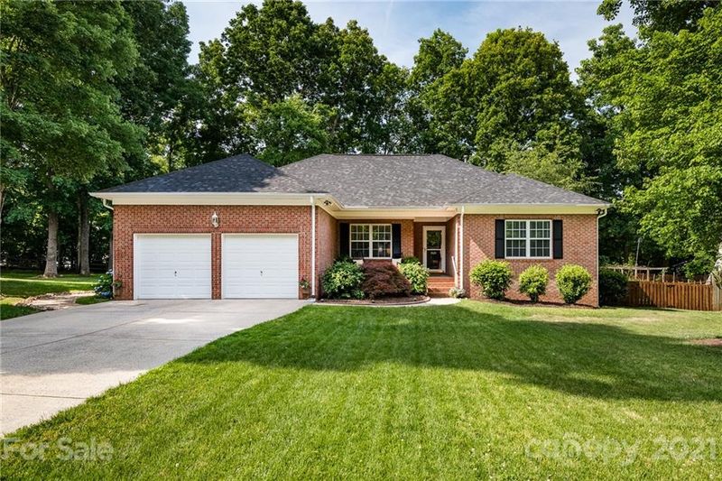 3825 Bon Rea Dr, Charlotte, NC 28226