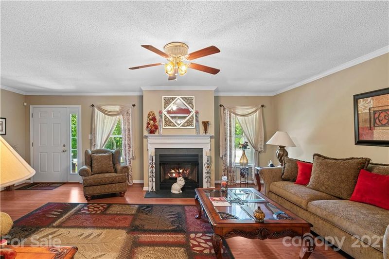 2960 Cabin Creek Dr, Catawba, NC 28609
