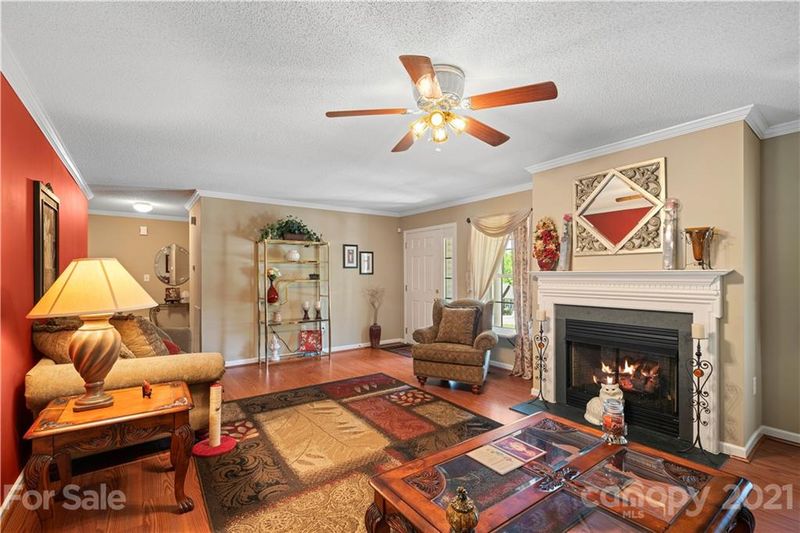 2960 Cabin Creek Dr, Catawba, NC 28609