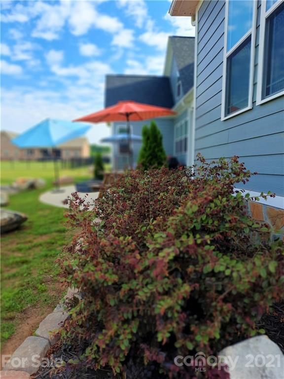 2497 Branch Ridge Dr, Lincolnton, NC 28092