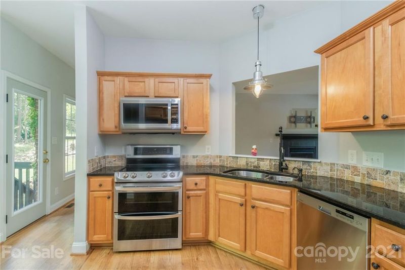 7250 Aldwych Ln, Denver, NC 28037
