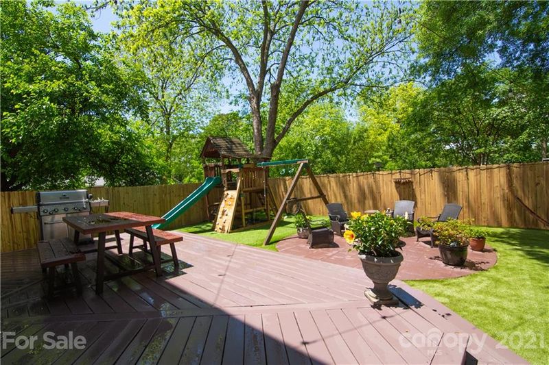 3335 N Mcdowell St, Charlotte, NC 28205