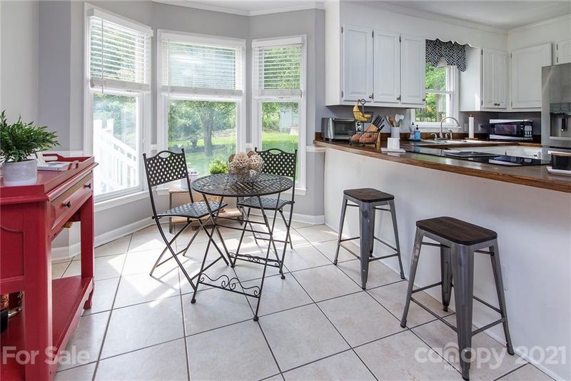 2409 Sugar Ln, Gastonia, NC 28056