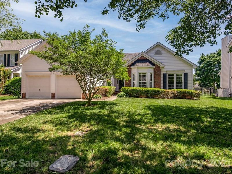 8514 Newton Ln, Charlotte, NC 28277