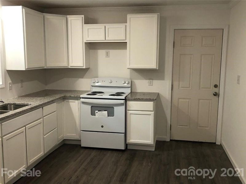 2825 Sherlock St, Claremont, NC 28610