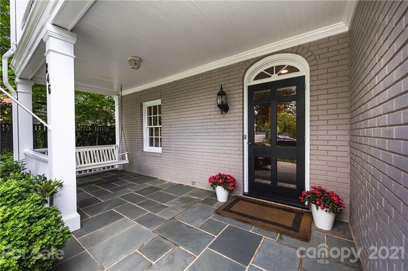 246 Cottage Pl, Charlotte, NC 28207