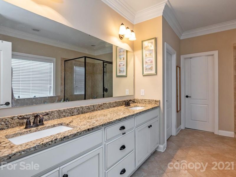 8105 Caesars Head Dr, Waxhaw, NC 28173