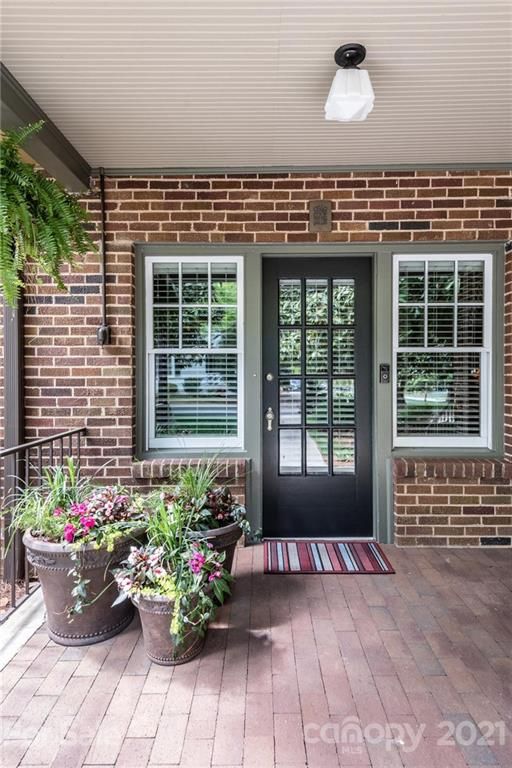 1432 6th St NW, Hickory, NC 28601