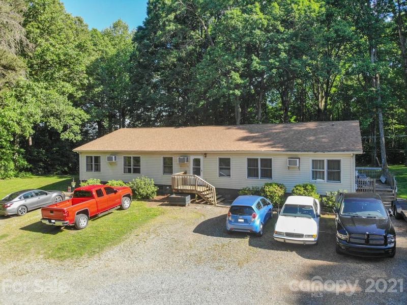 1903 Hass Dr, Newton, NC 28658