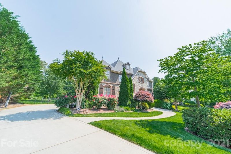 7851 Chapel Creek Dr, Denver, NC 28037