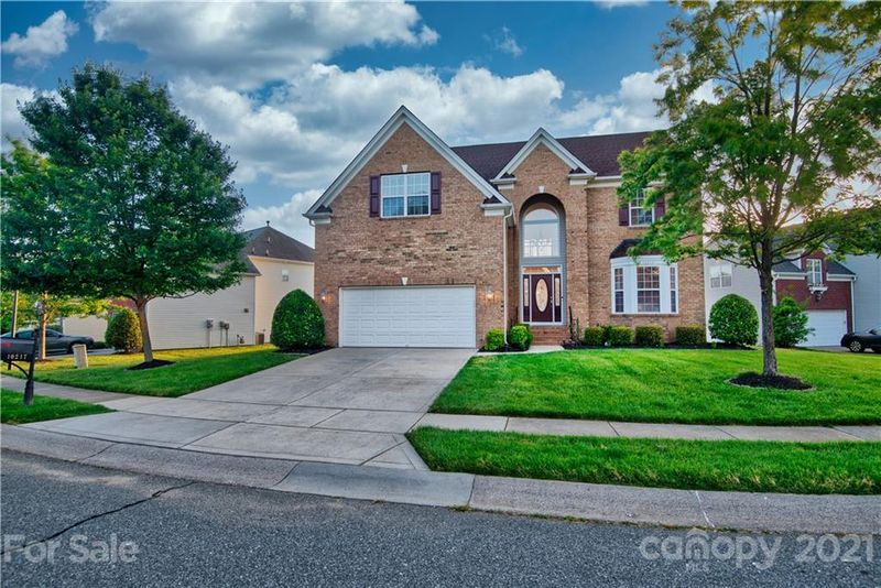 10217 Kelso Ct, Charlotte, NC 28278