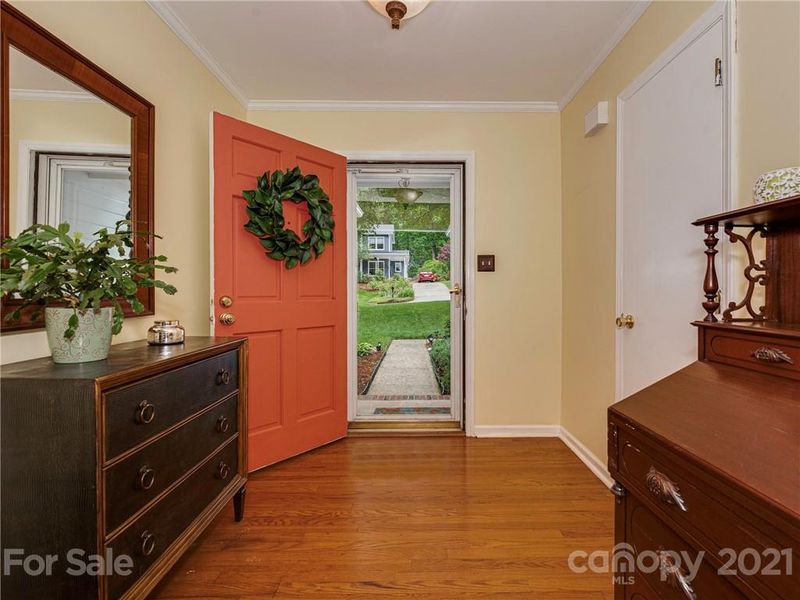 1217 Cindy Carr Dr, Matthews, NC 28105