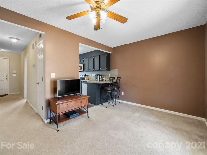 3293 White Oak Ct #G3, Claremont, NC 28610