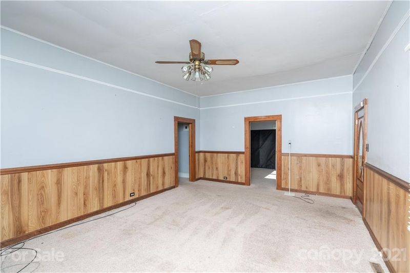 512 W 7th St, Kannapolis, NC 28081