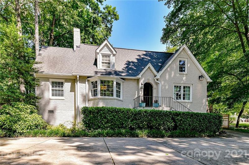 400 Westbury Rd, Charlotte, NC 28211