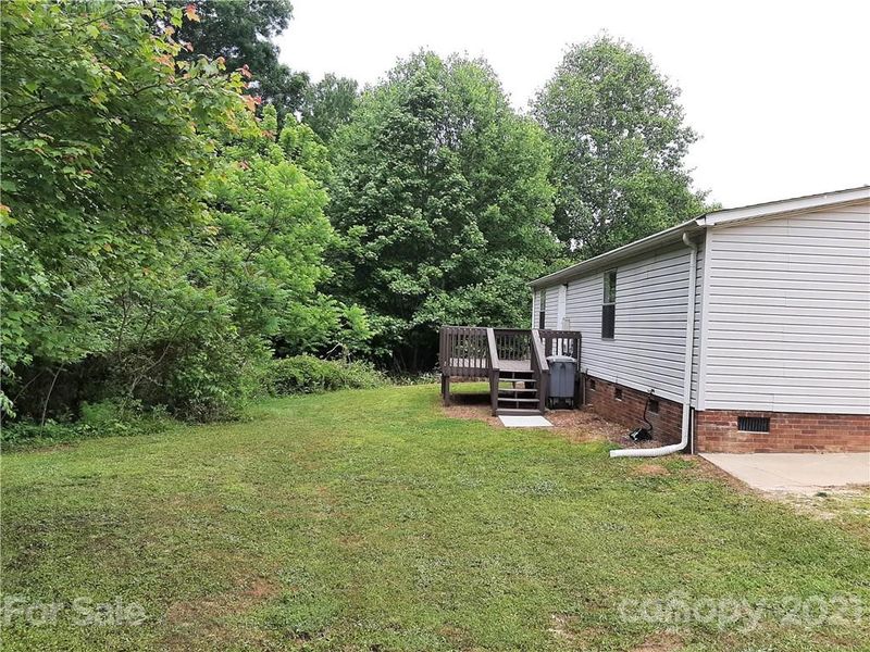 115 Shadowood Dr, Alexis, NC 28006