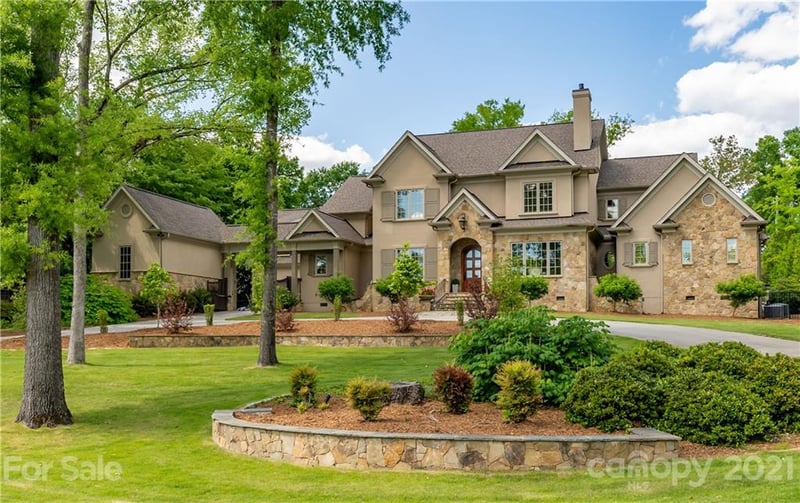4715 Carmel Club Dr, Charlotte, NC 28226