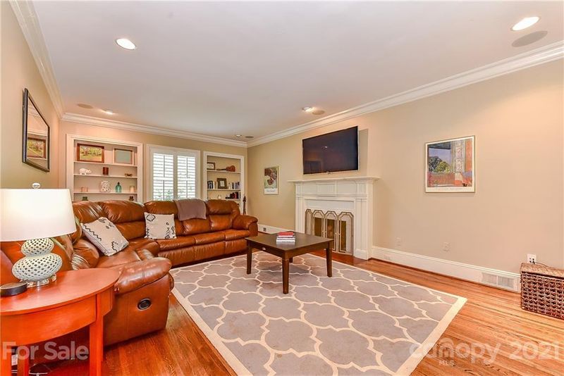 1405 Lilac Rd, Charlotte, NC 28209
