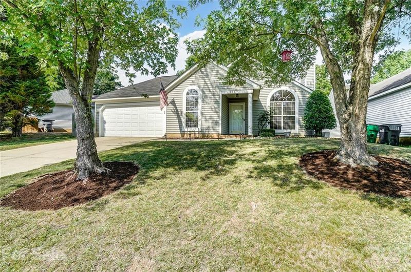 9237 Kimmel Ln, Charlotte, NC 28216