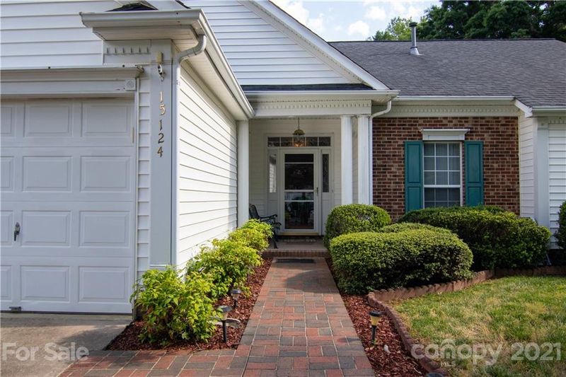 15124 Arbroath Ct, Charlotte, NC 28278