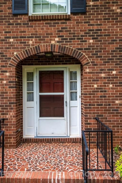 601 4th Ave NE, Conover, NC 28613