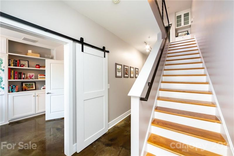 1929 Abbott St, Charlotte, NC 28203