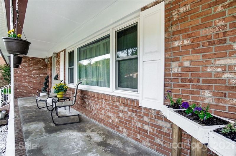 1913 Taylor Dr, Gastonia, NC 28052