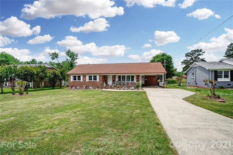 1913 Taylor Dr, Gastonia, NC 28052