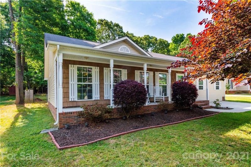 2004 Forget Me Not Ln, Wingate, NC 28174