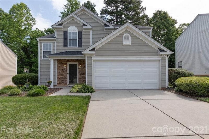 6632 Rustic View Ct, Charlotte, NC 28216