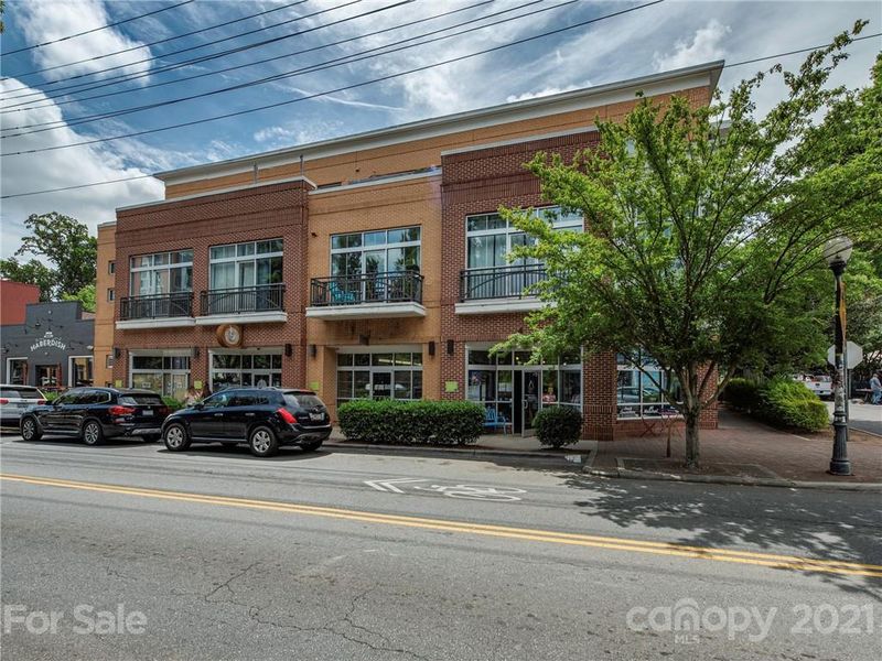 507 E 34th St #202, Charlotte, NC 28205