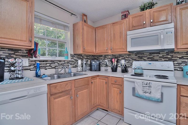 521 Funderburk Rd, Wingate, NC 28174