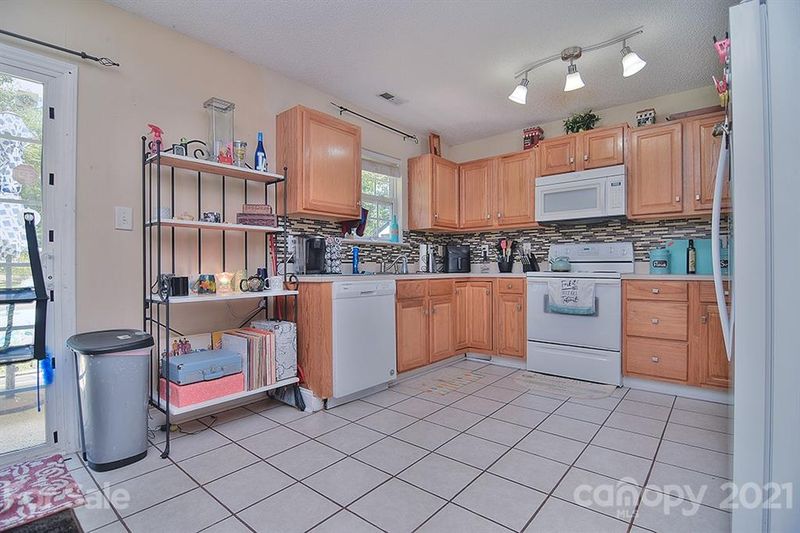 521 Funderburk Rd, Wingate, NC 28174