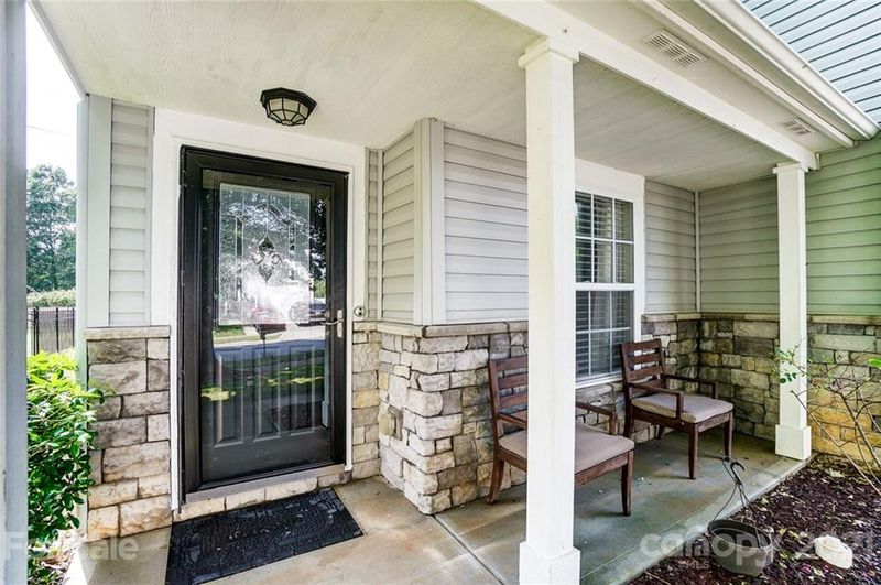 1606 Matthew Allen Cir, Kannapolis, NC 28081