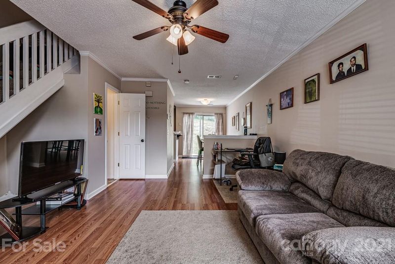 5604 Prescott Ct, Charlotte, NC 28269