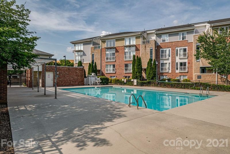619 Raphael Pl, Charlotte, NC 28205