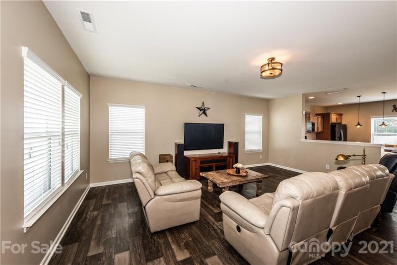 3534 Saddlebrook Dr, Midland, NC 28107