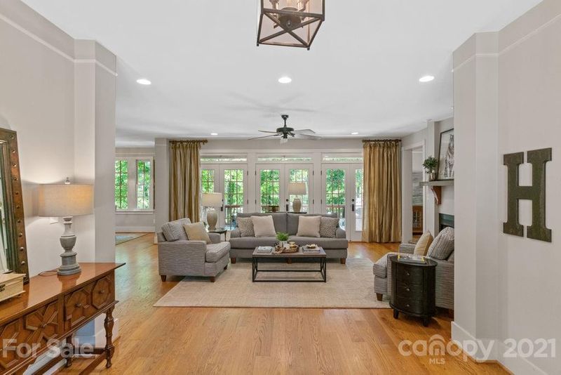 316 Culloden Rd, Iron Station, NC 28080